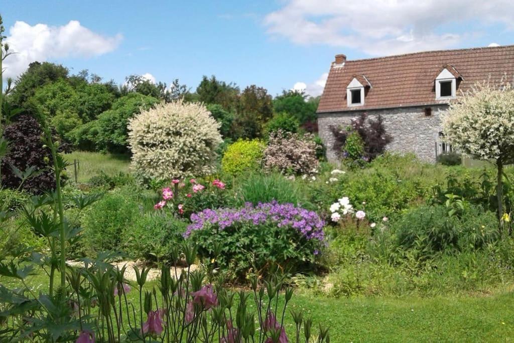 La Ferme Aux Oiseaux B&B Beaumont Eksteriør bilde